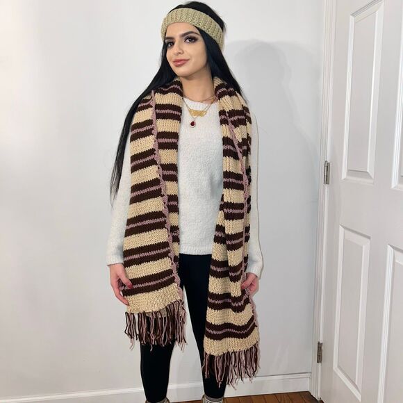 LIGHT AND DARK PINK MAUVE HANDMADE CHUNKY AND WIDE CROCHET WINTER BLANKET SCARF! - Picture 5 of 5